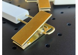 Вішалка з прищіпками  та позолоченим гачком 35х1см (біла)